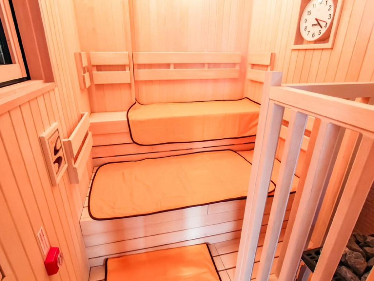 Hotel Livemax Premium Umeda East Oszaka Kültér fotó
